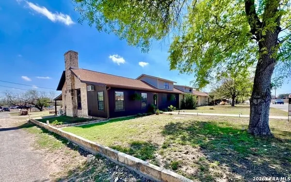 $150,000 | 299 Fort Clark Road, Brackettville, TX 78832