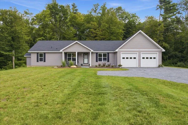 $565,000 | 331 Hideaway Lane, Sunderland, VT 05250