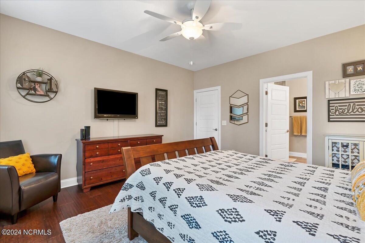 23 Bedford Circle Pinehurst, NC 28374 - Photo 30 of 58 Master Bedroom