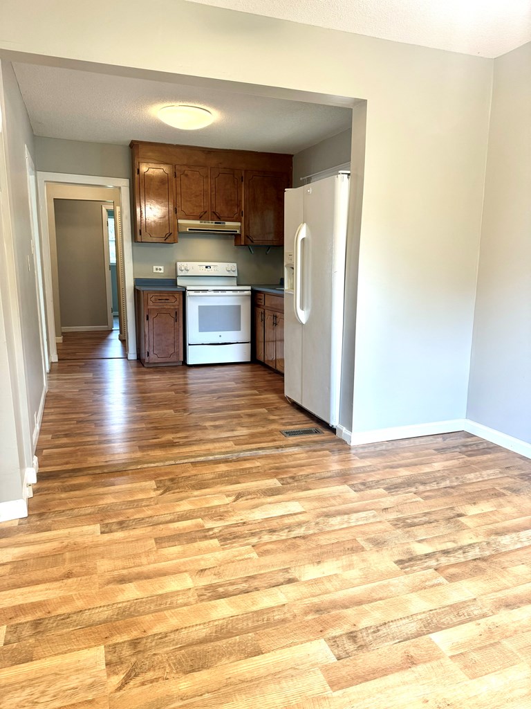 2002 Airport Road Greenwood, SC 29649 - Photo 4 of 14 Gallery Image 4