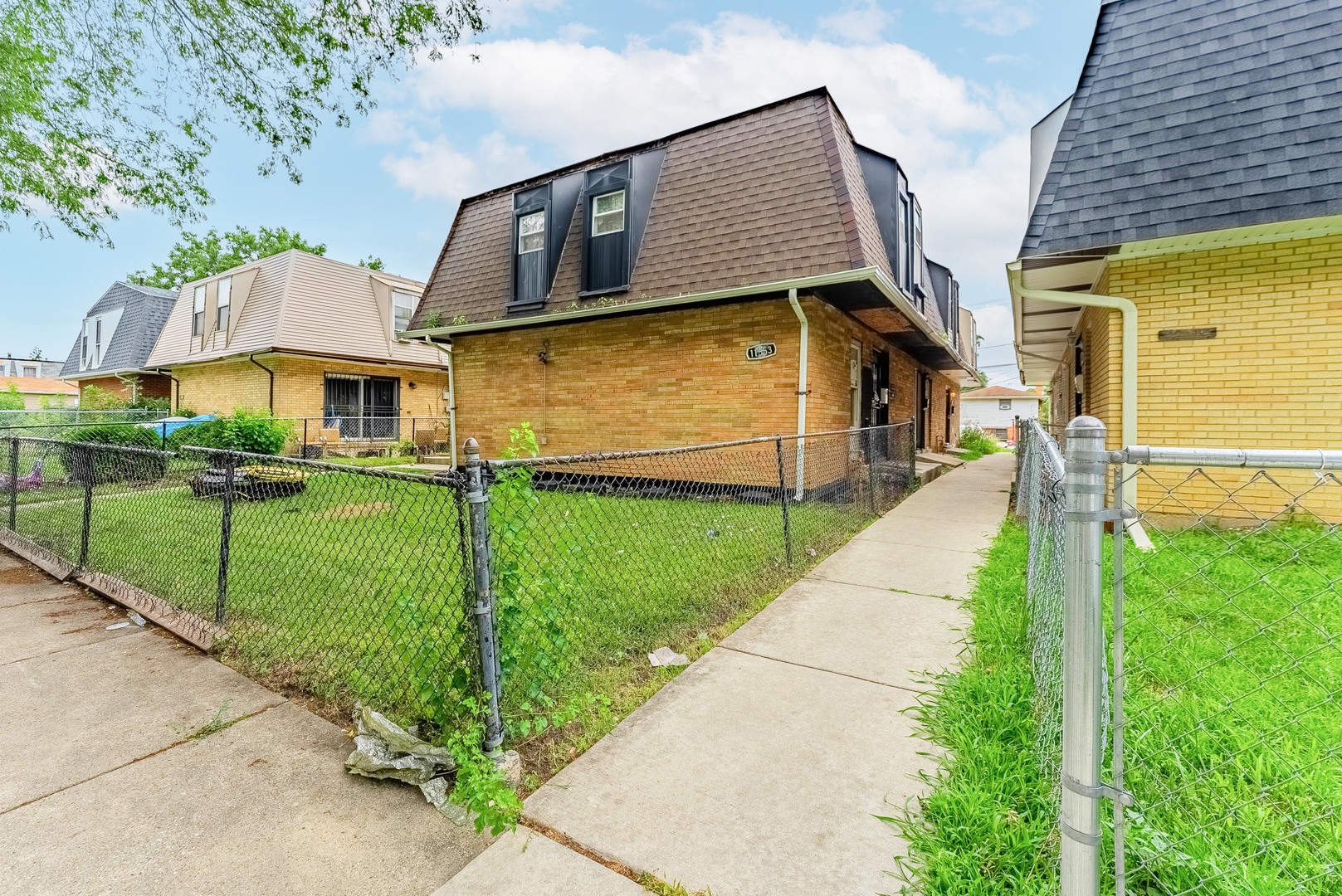 11555 South Racine Avenue Chicago, IL 60643 - Photo 2 of 16 Gallery Image 2