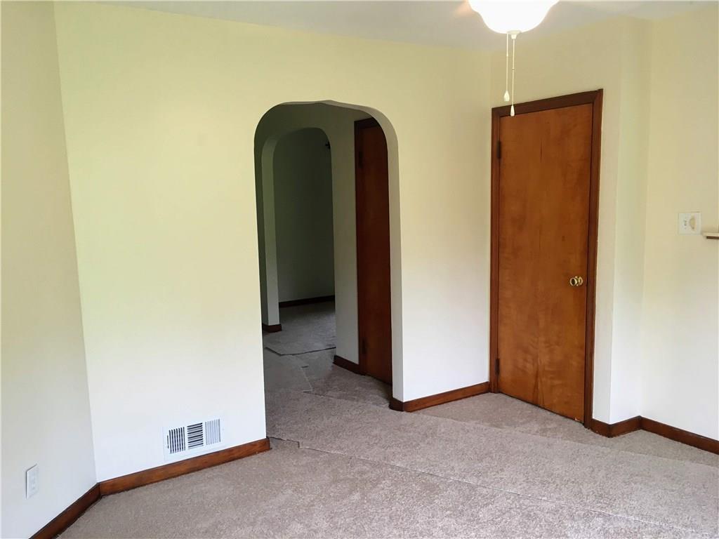 220 Hookstown Grade Road Coraopolis, PA 15108 - Photo 7 of 21 Gallery Image 7