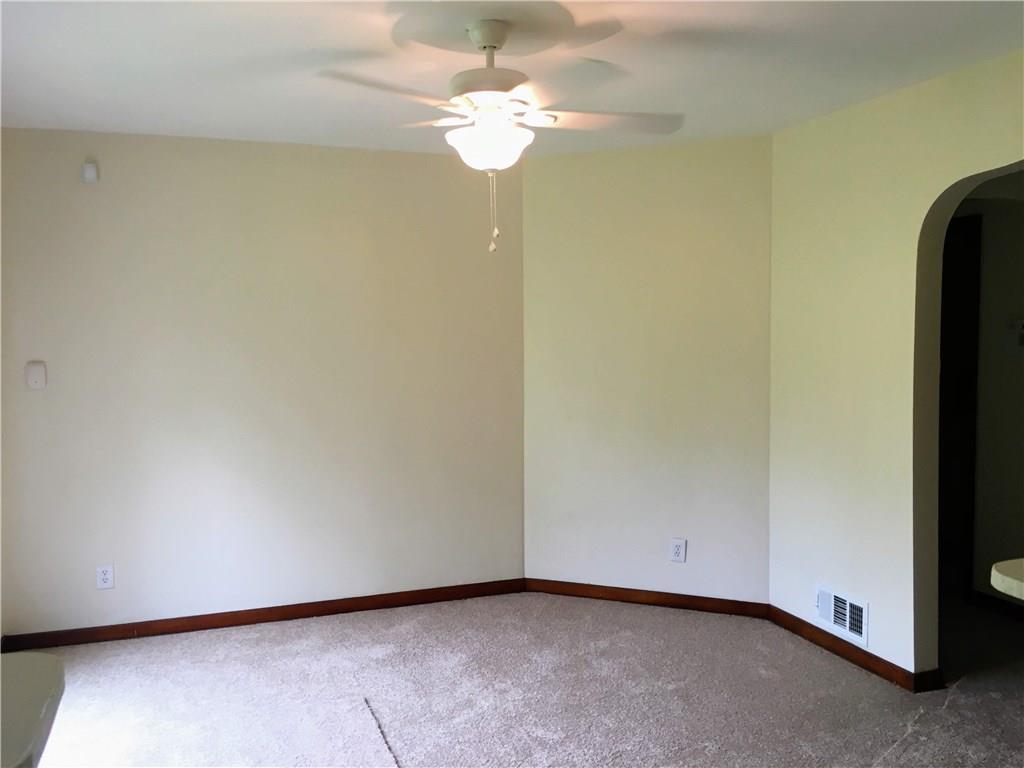 220 Hookstown Grade Road Coraopolis, PA 15108 - Photo 8 of 21 Gallery Image 8