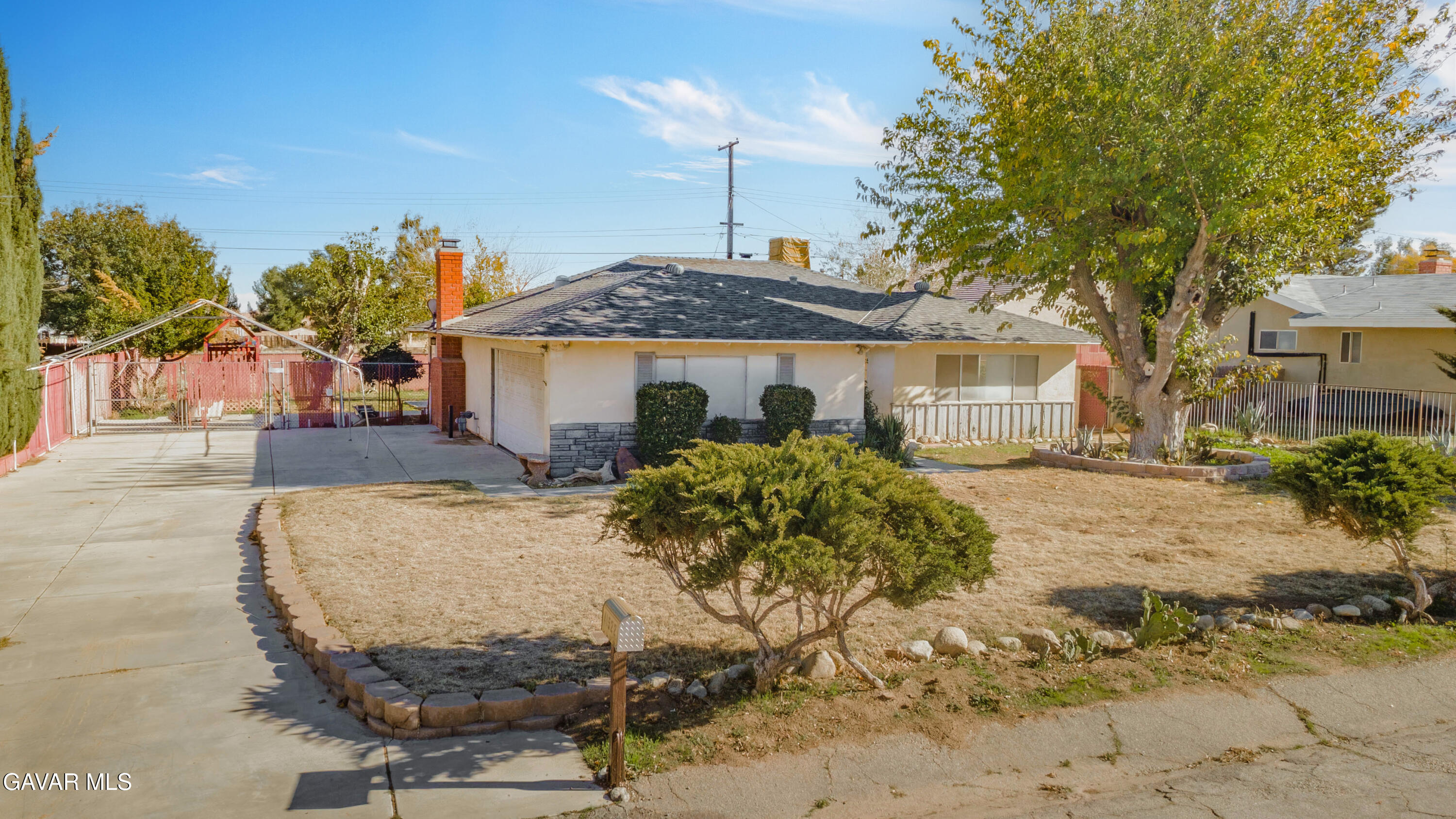 41522 Rimfield Avenue Lancaster, CA 93536 - Photo 15 of 15 a house view with a outdoor space
