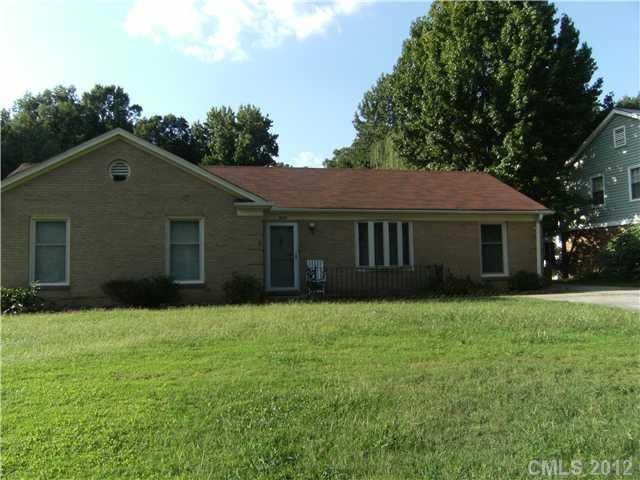 5825 Eastbrook Road Charlotte, NC 28215 - Photo 1 of 8