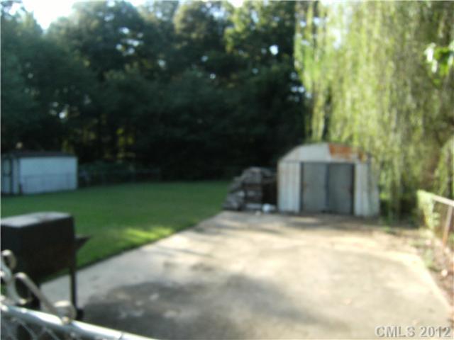 5825 Eastbrook Road Charlotte, NC 28215 - Photo 8 of 8