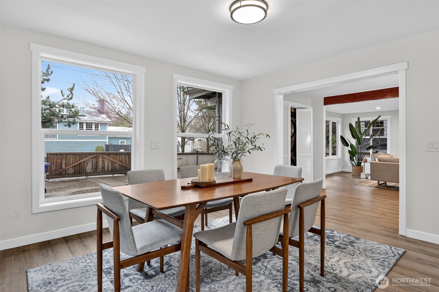 8742 3rd Avenue Northwest Seattle, WA 98117 - Photo 11 of 28