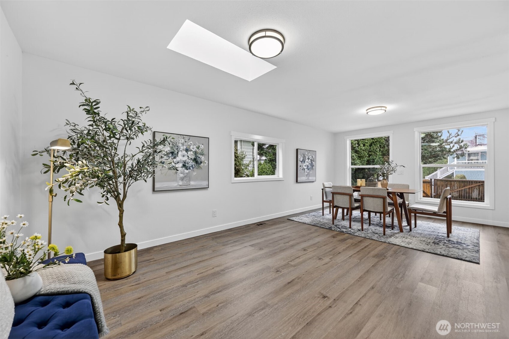 8742 3rd Avenue Northwest Seattle, WA 98117 - Photo 9 of 28