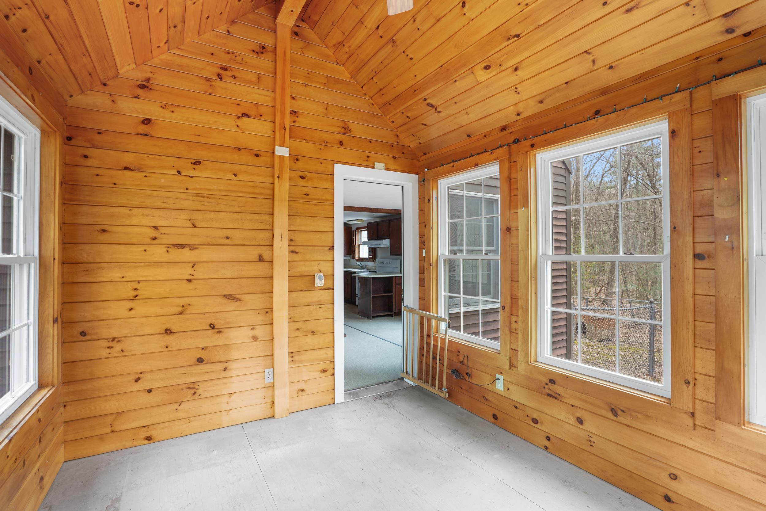 220 Riverdale Road New Boston, NH 03070 - Photo 17 of 35