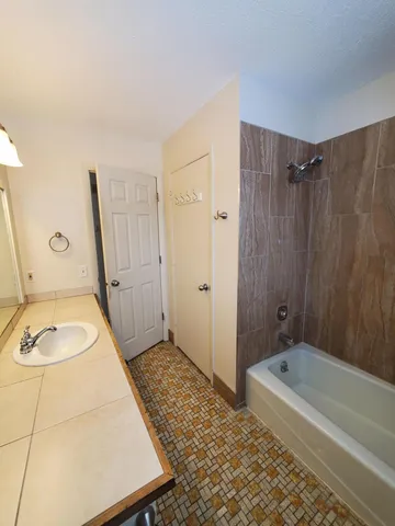 $1,525 | 4474 Denbigh Road, Mound, MN 55364