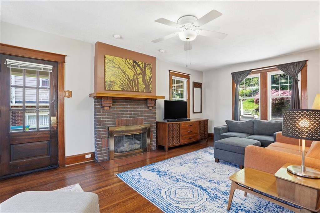 644 Cascade Road Pittsburgh, PA 15221 - Photo 6 of 33