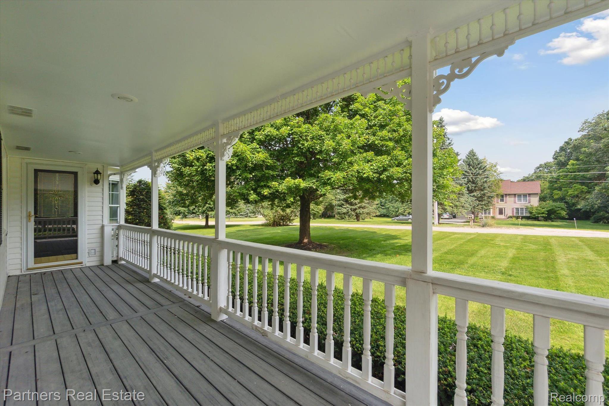 840 East Davis Road Howell, MI 48843 - Photo 5 of 50 Gallery Image 5