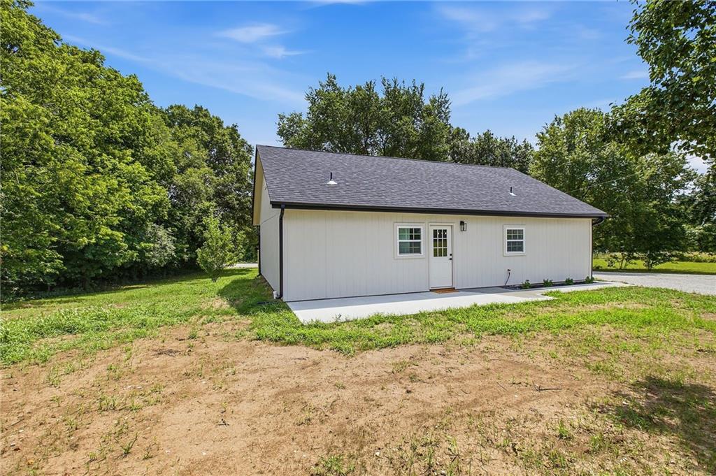 36 Southwest 1421st Road Holden, MO 64040 - Photo 7 of 41