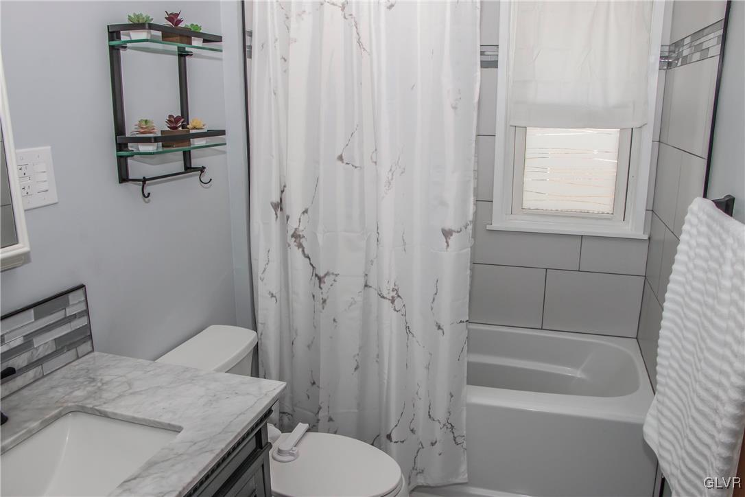 1806 Hampton Road Bethlehem, PA 18020 - Photo 20 of 42 Gallery Image 20