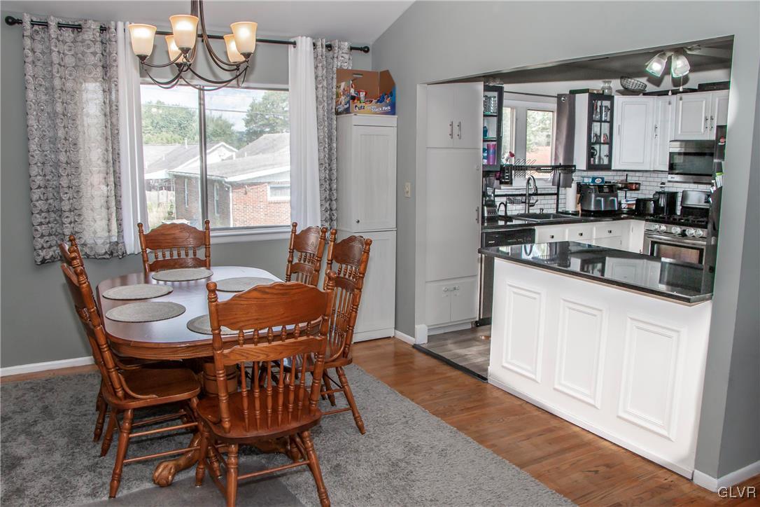 1806 Hampton Road Bethlehem, PA 18020 - Photo 10 of 42 Gallery Image 10