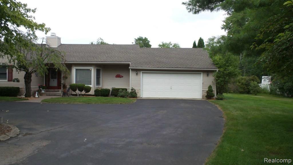 47256 Curtis Road Northville, MI 48168 - Photo 1 of 19 2014-08-04 02.19