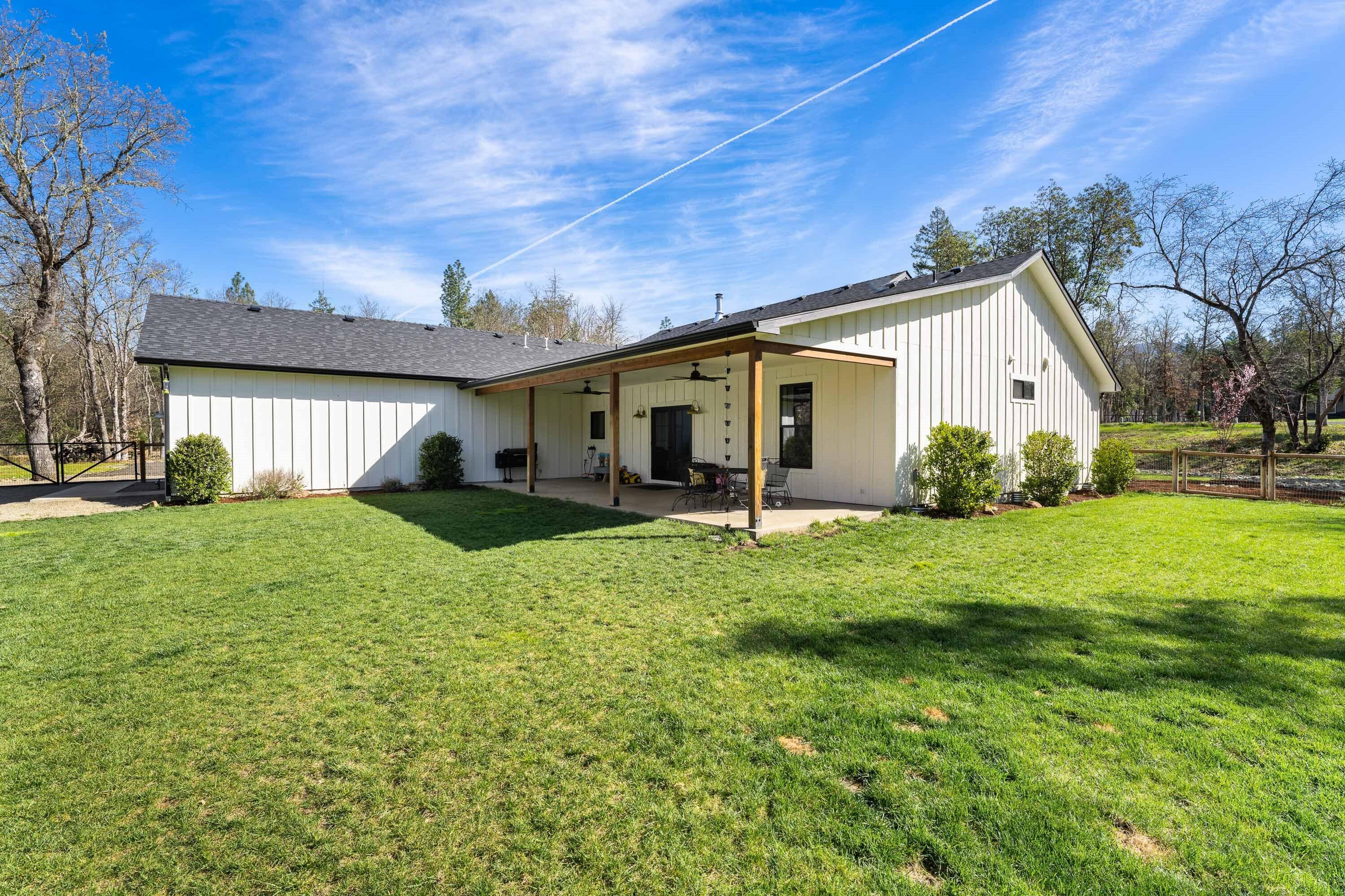 1398 Ellison Loop Merlin, OR 97532 - Photo 31 of 45 Gallery Image 31