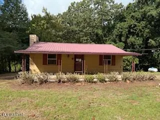 $94,900 | 820 Chickasaw Road, Pope, MS 38658