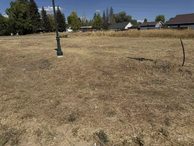 $47,500 | 201 East Spruce, Fairfield, ID 83327