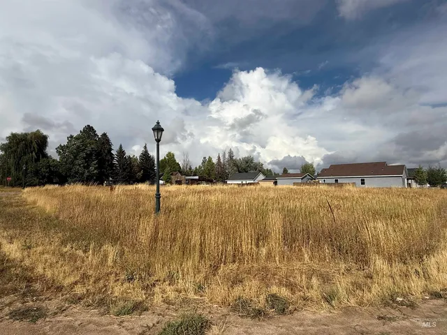 $47,500 | 201 East Spruce, Fairfield, ID 83327