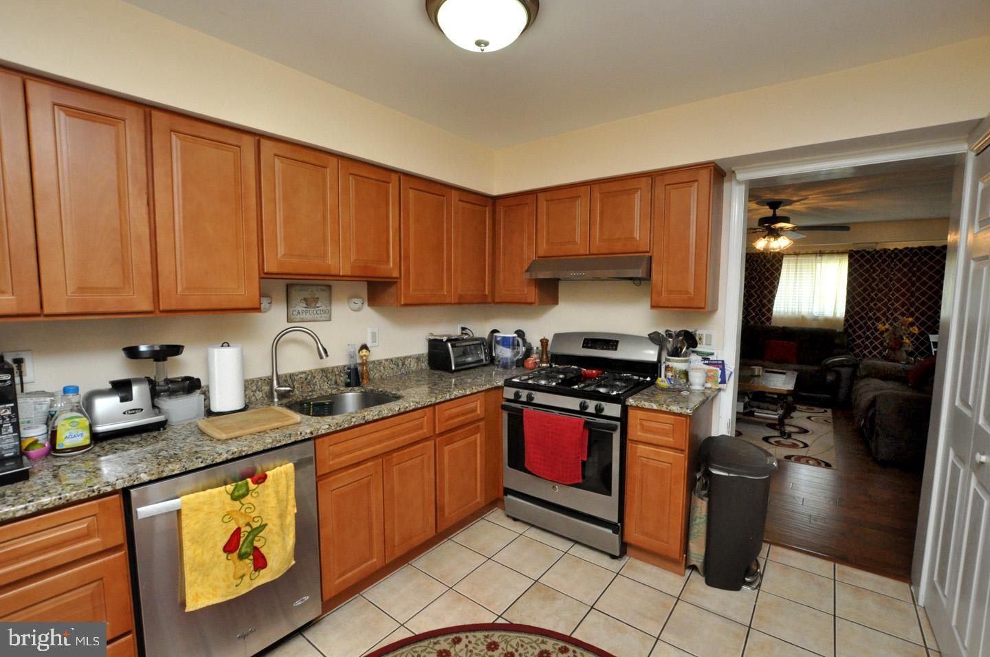 159 Echelon Road Voorhees, NJ 08043 - Photo 6 of 24 Kitchen