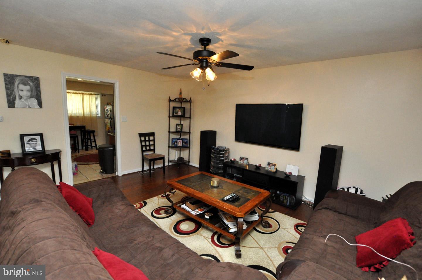 159 Echelon Road Voorhees, NJ 08043 - Photo 10 of 24 Living Room