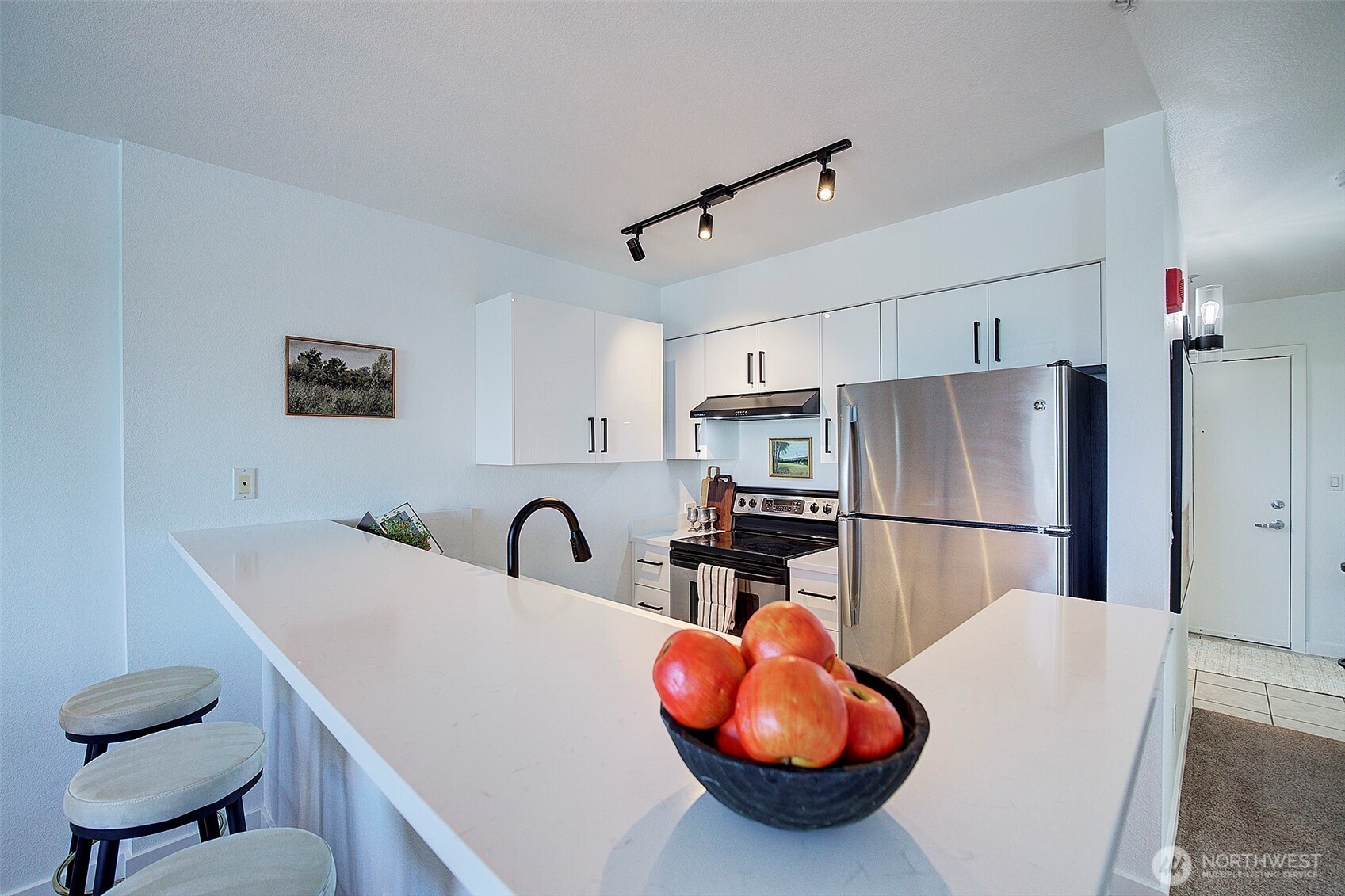 303 23rd Avenue South, Unit 506 Seattle, WA 98144 - Photo 13 of 35