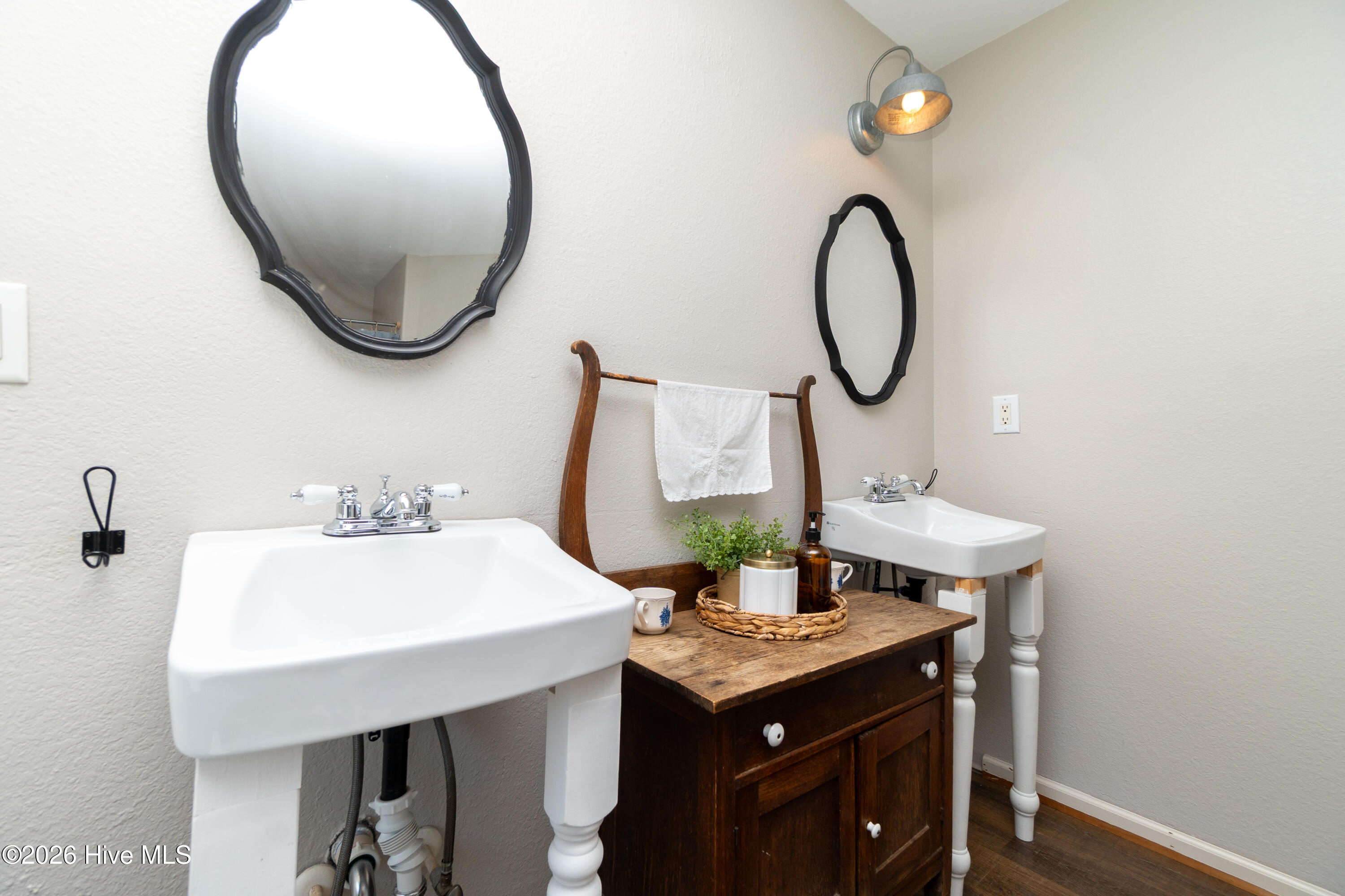 126 Narrow Shore Road Aydlett, NC 27916 - Photo 81 of 83 int-7