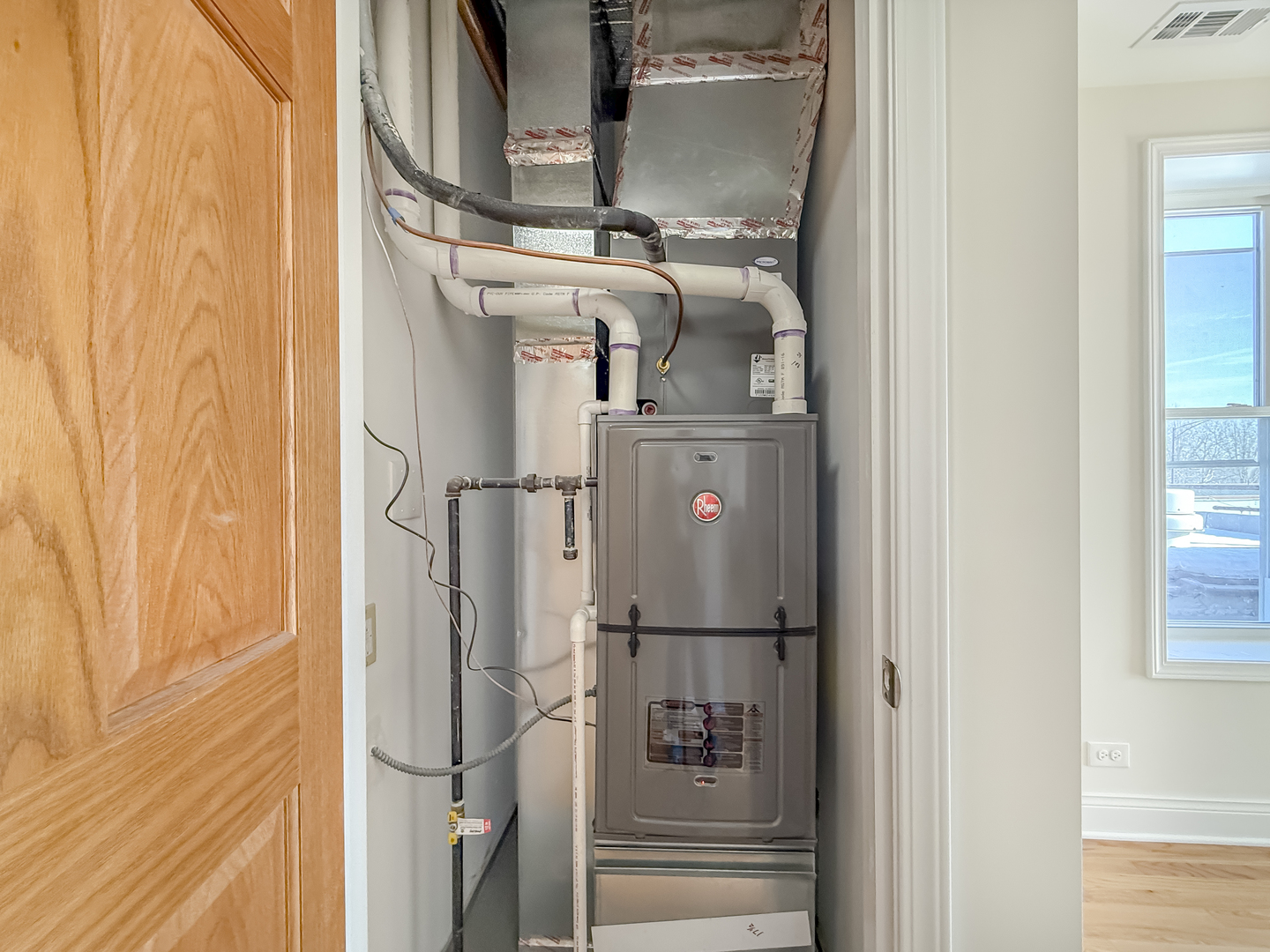 6411 West Irving Park Road, Unit 2 Chicago, IL 60634 - Photo 18 of 21 a utility room with dryer and washer