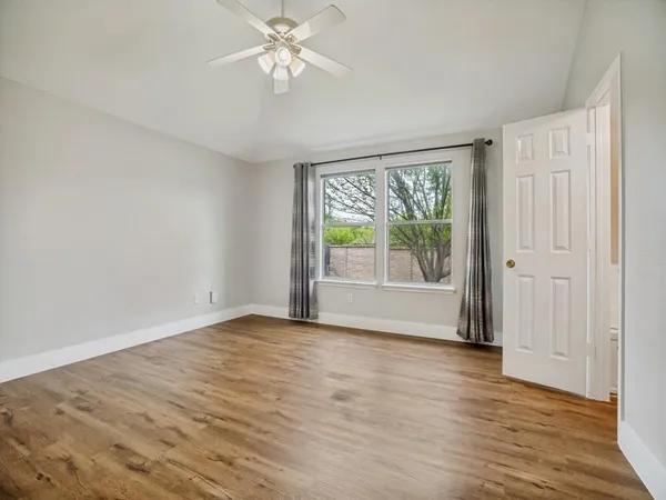$1,900 | 252 Pine Crest Drive, Justin, TX 76247