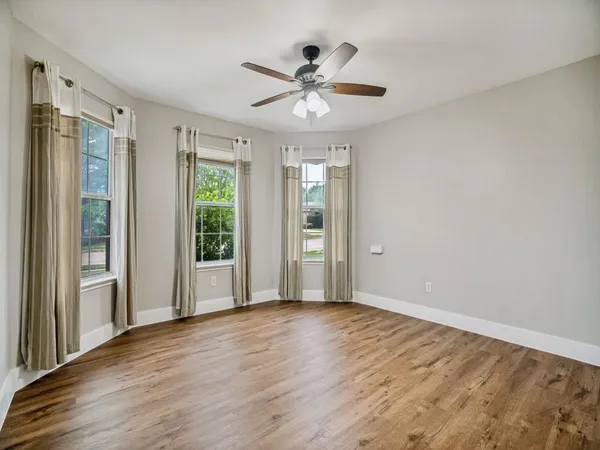 $1,900 | 252 Pine Crest Drive, Justin, TX 76247