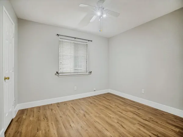 $1,900 | 252 Pine Crest Drive, Justin, TX 76247