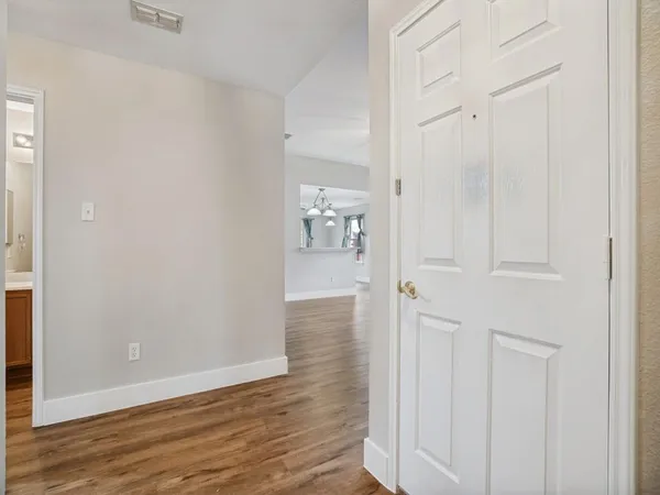 $1,900 | 252 Pine Crest Drive, Justin, TX 76247