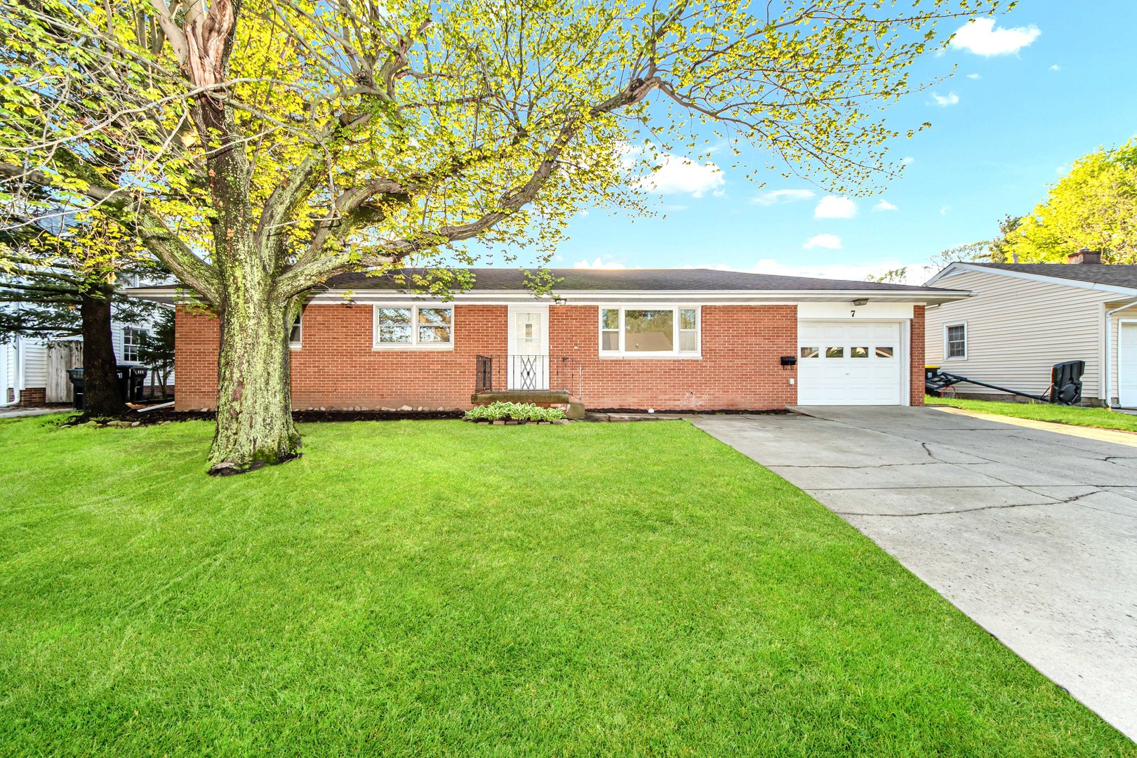 7 University Court Normal, IL 61761 - Photo 1 of 34 Gallery Image 1