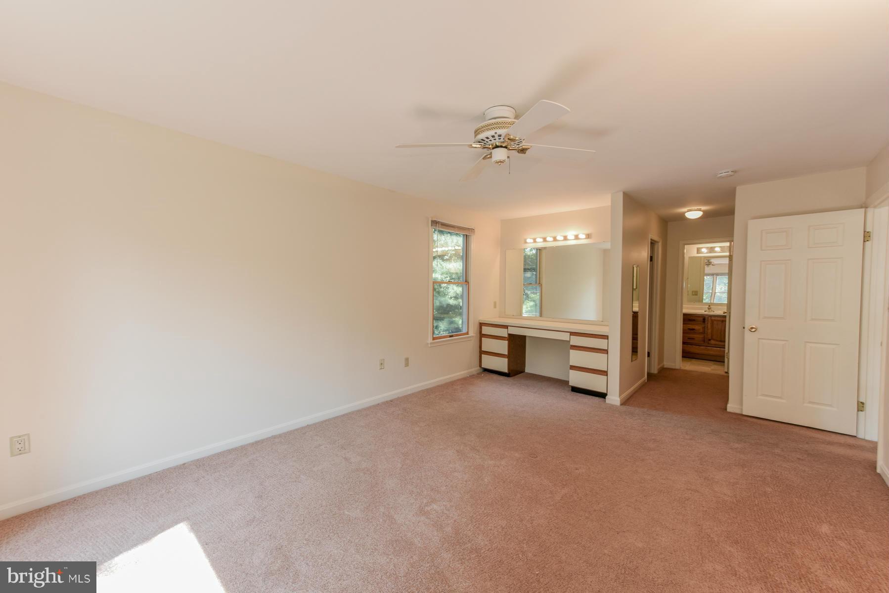 10541 Patuxent Ridge Way Laurel, MD 20723 - Photo 19 of 28 a view of a livingroom with a furniture