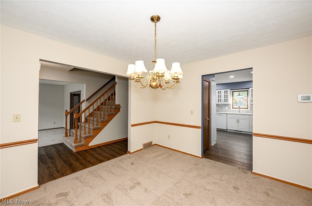 8460 Old Post Road Olmsted Falls, OH 44138 - Photo 18 of 48