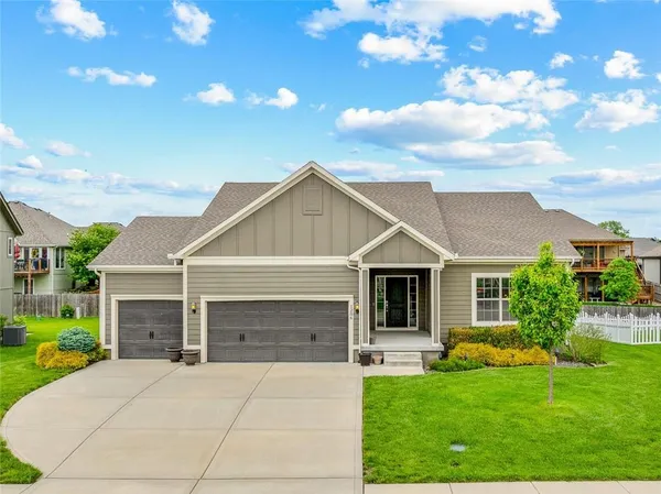 $410,000 | 1206 Johnston Drive, Raymore, MO 64083