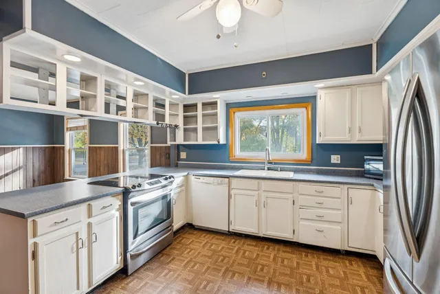 $310,000 | 33 Western Avenue, Fairfield, ME 04937