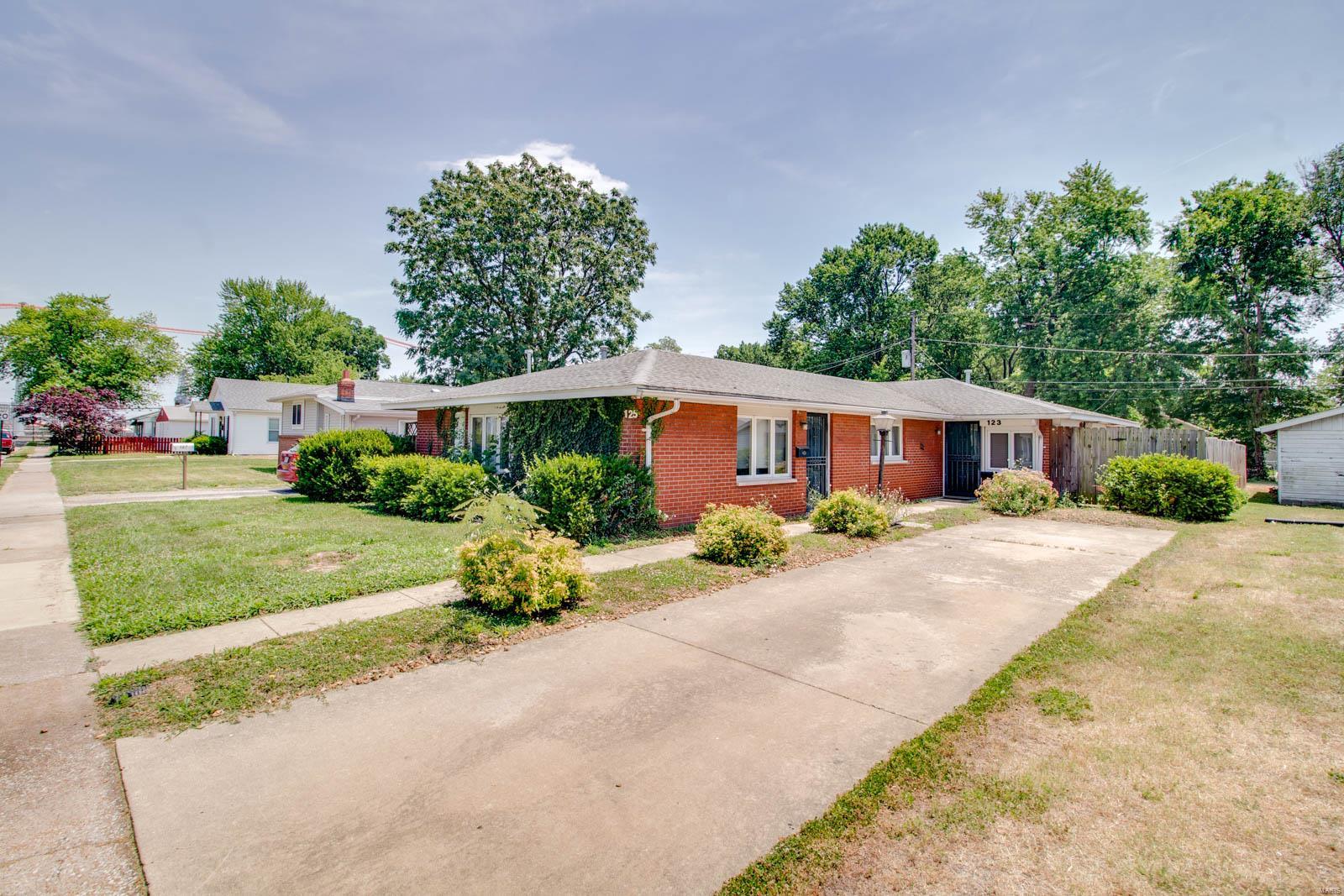123 East 6th Street Roxana, IL 62084 - Photo 1 of 3