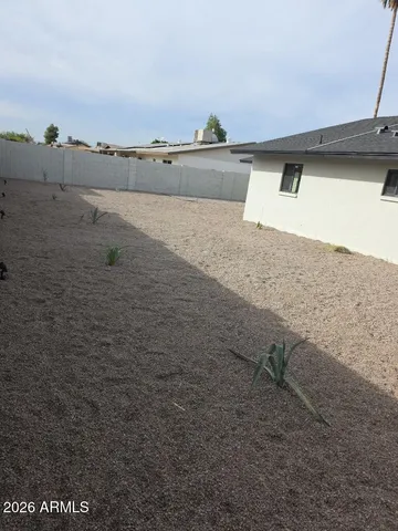 $2,100 | 8015 West Roma Avenue, Phoenix, AZ 85033