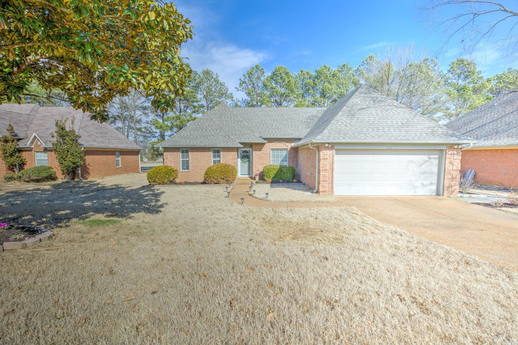 1526 Wolf Ridge Drive Collierville, TN 38017 - Photo 1 of 25 Gallery Image 1