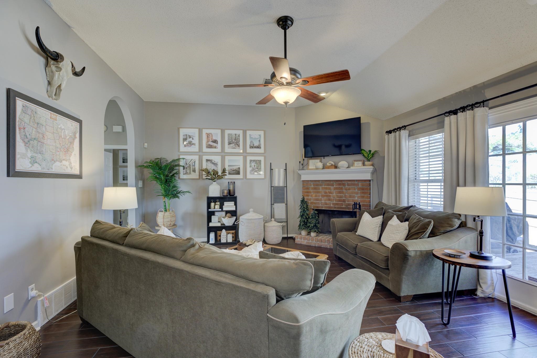 1526 Wolf Ridge Drive Collierville, TN 38017 - Photo 8 of 25 Gallery Image 8