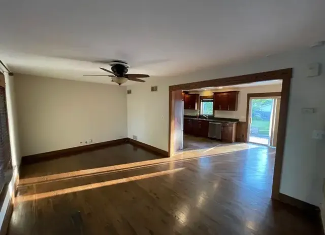 $4,750 | 754 Spring Road, Elmhurst, IL 60126