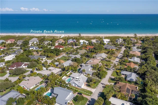 $1,350,000 | 1330 White Heron Lane, Vero Beach, FL 32963