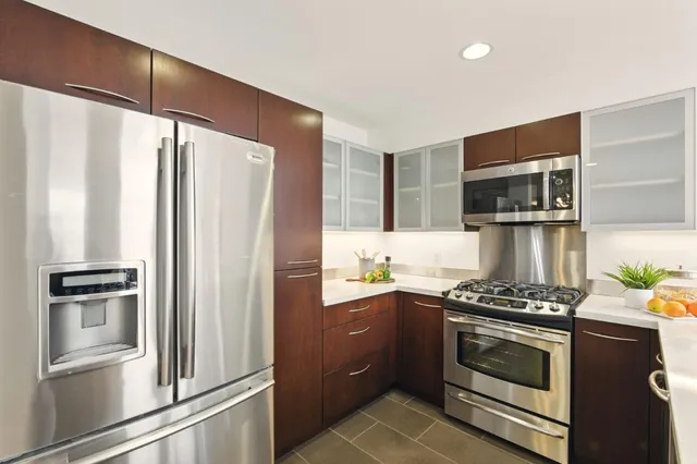 $1,450,000 | 3208 Pierce Street, Unit 406, San Francisco, CA 94123