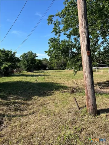$42,500 | 557 Collins Avenue, Seguin, TX 78155