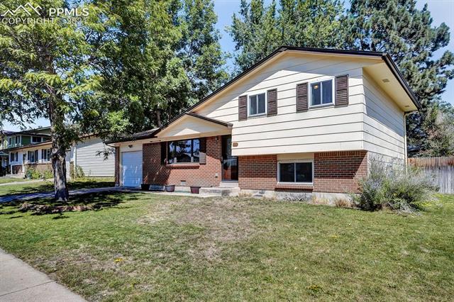 1301 Osgood Road Colorado Springs, CO 80915 - Photo 3 of 28