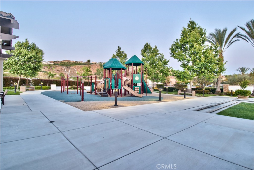 16861 Ridge Cliff Drive Riverside, CA 92503 - Photo 52 of 61 LHR - Tot Lot