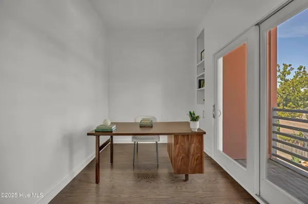 $485,000 | 314 Davis Street, Unit 301, Wilmington, NC 28401