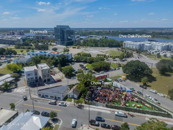$485,000 | 314 Davis Street, Unit 301, Wilmington, NC 28401